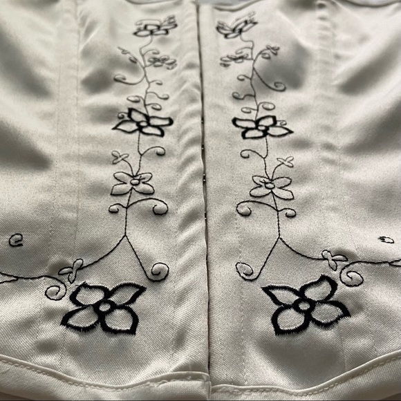 Cotton Works, Vintage Corset Bustier Top - Picture 8 of 16